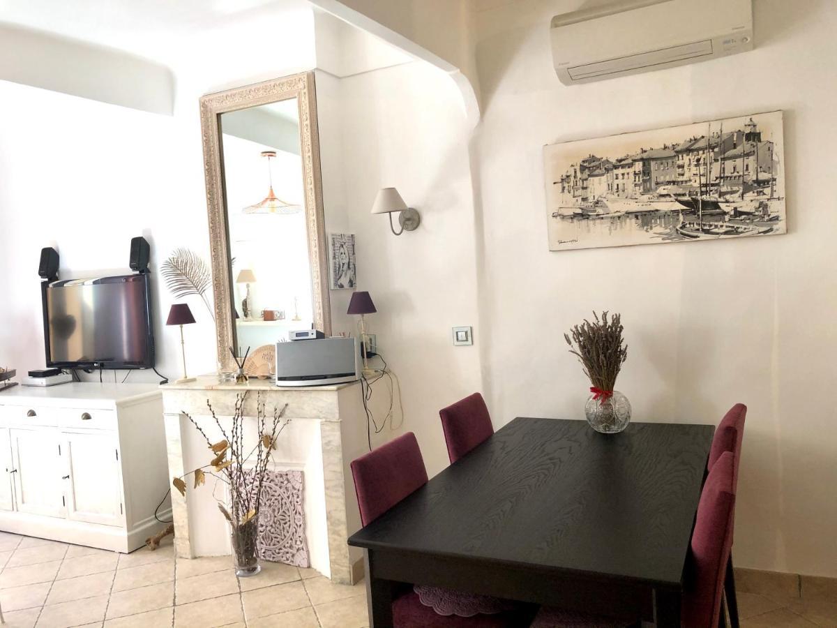 Appartement De Charme Au Coeur De Saint-Tropez Exteriör bild