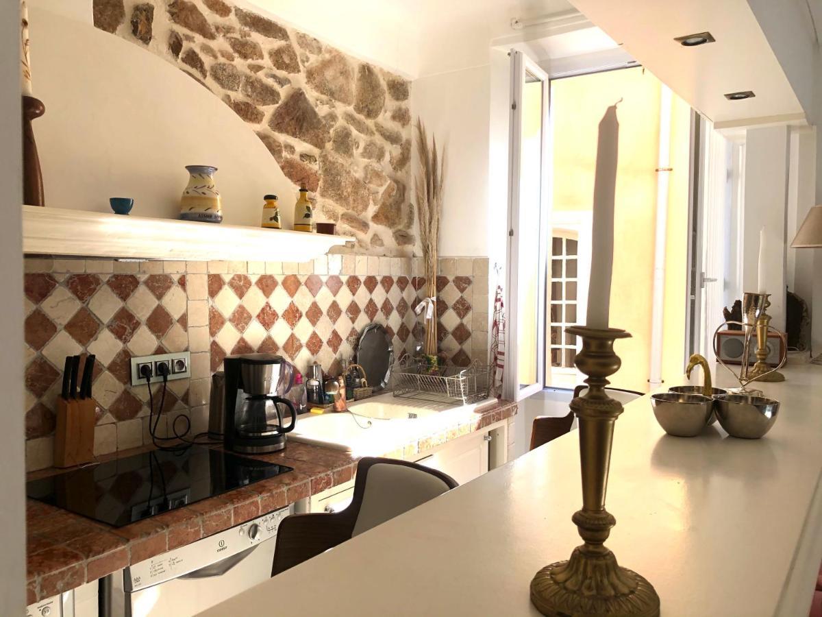 Appartement De Charme Au Coeur De Saint-Tropez Exteriör bild
