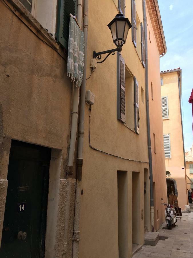 Appartement De Charme Au Coeur De Saint-Tropez Exteriör bild